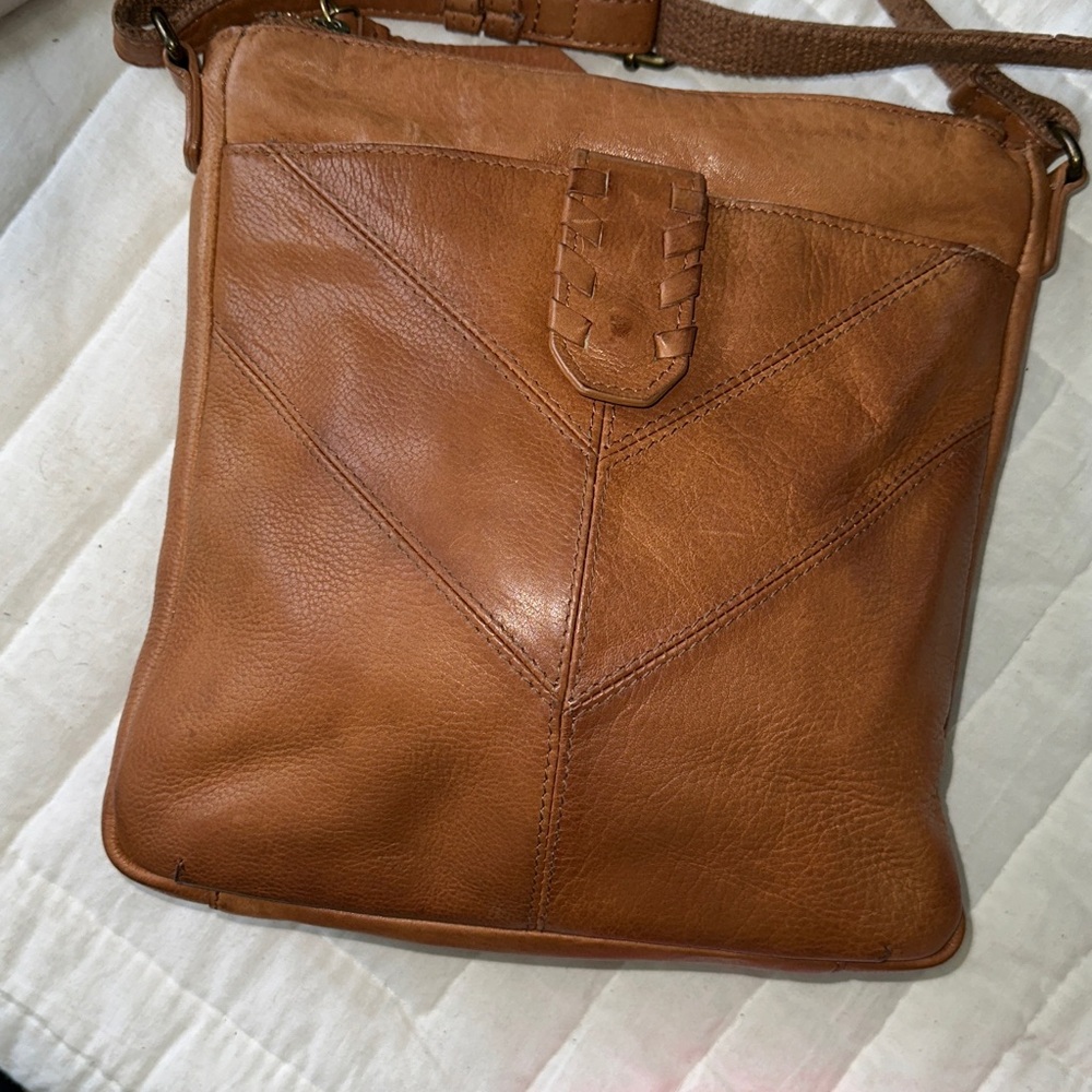 Lucky Brand Tan leather Crossbody Bag